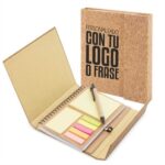 cuaderno de corcho con cierre magnetico y accesorios