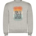 Sudadera clásica gris de cuello redondo personalizada con logotipo y frase.